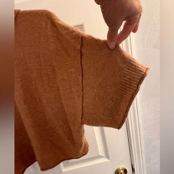 Anthropologie The Cashmere Collection Tan Cropped Sweater - Picture 4 of 4